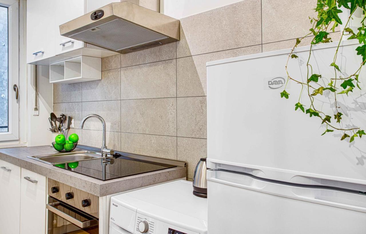 Апартаменты Joivy Warm And Inviting Flat With Balcony Милан Экстерьер фото