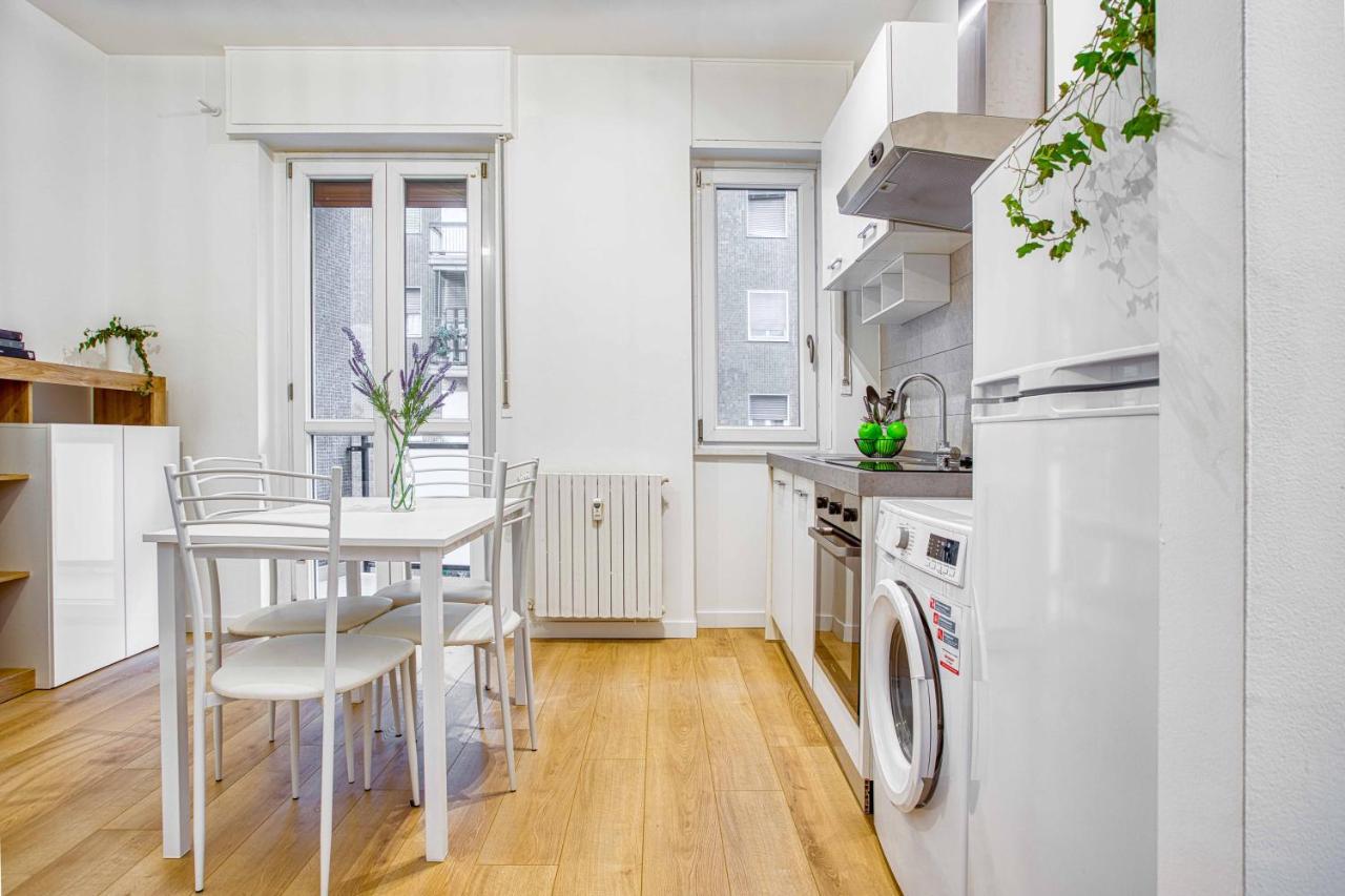 Апартаменты Joivy Warm And Inviting Flat With Balcony Милан Экстерьер фото